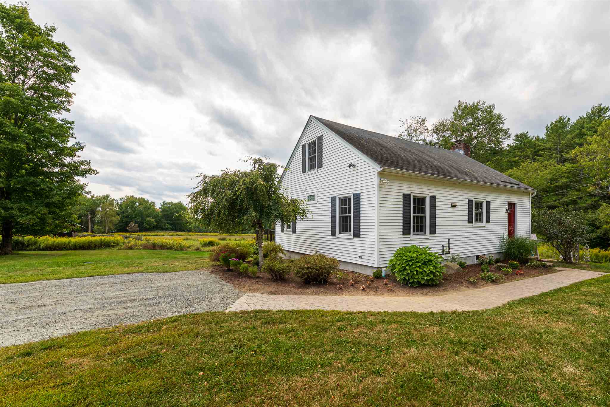 128 Old Strong Road Thetford, VT 05075 - Photo 2 of 27