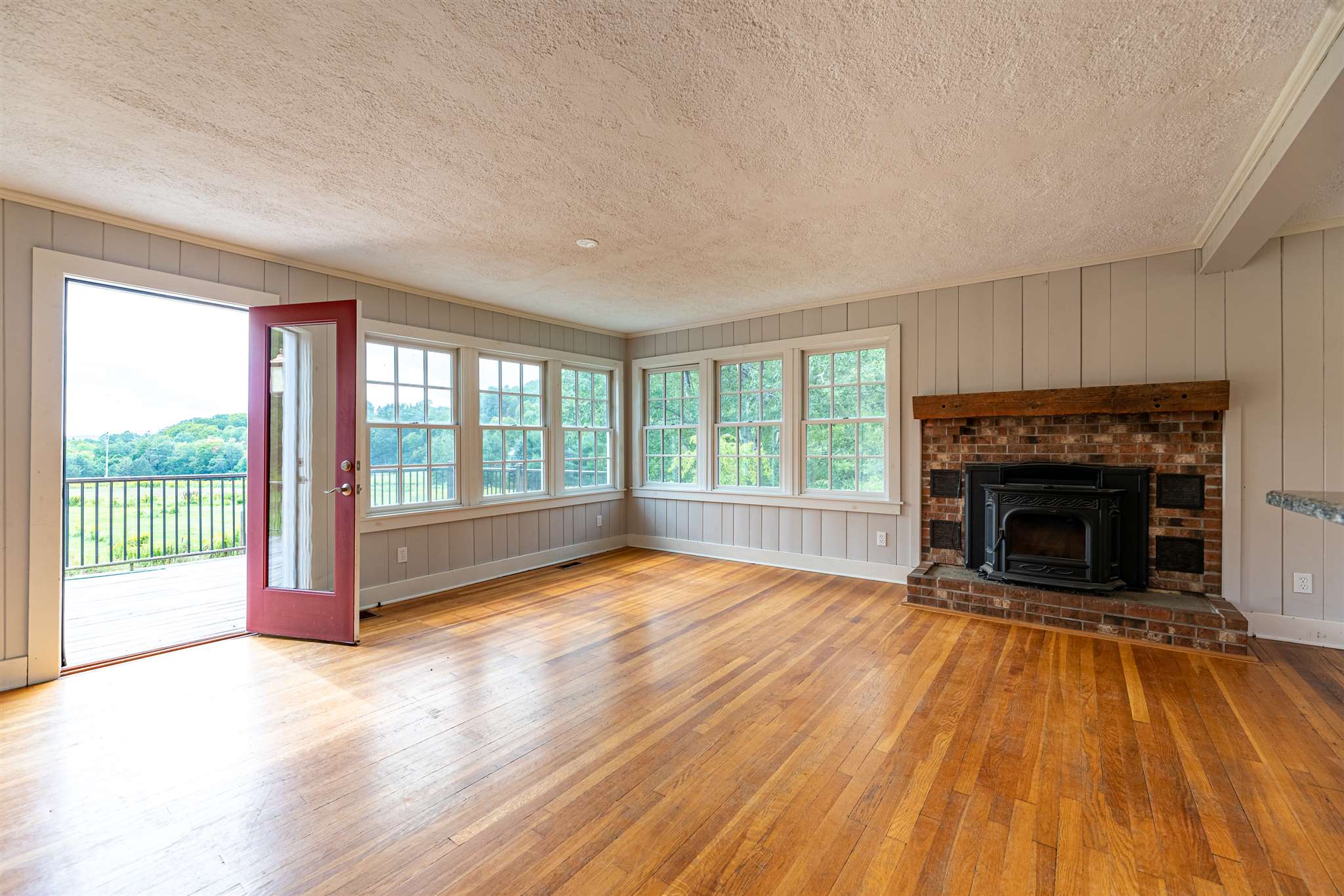 128 Old Strong Road Thetford, VT 05075 - Photo 7 of 27