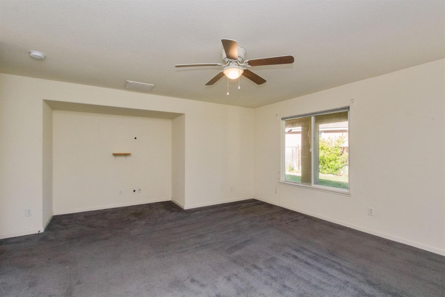 914 Pear Street Madera, CA 93638 - Photo 12 of 22