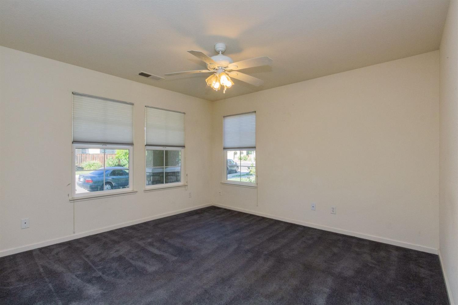 914 Pear Street Madera, CA 93638 - Photo 3 of 22