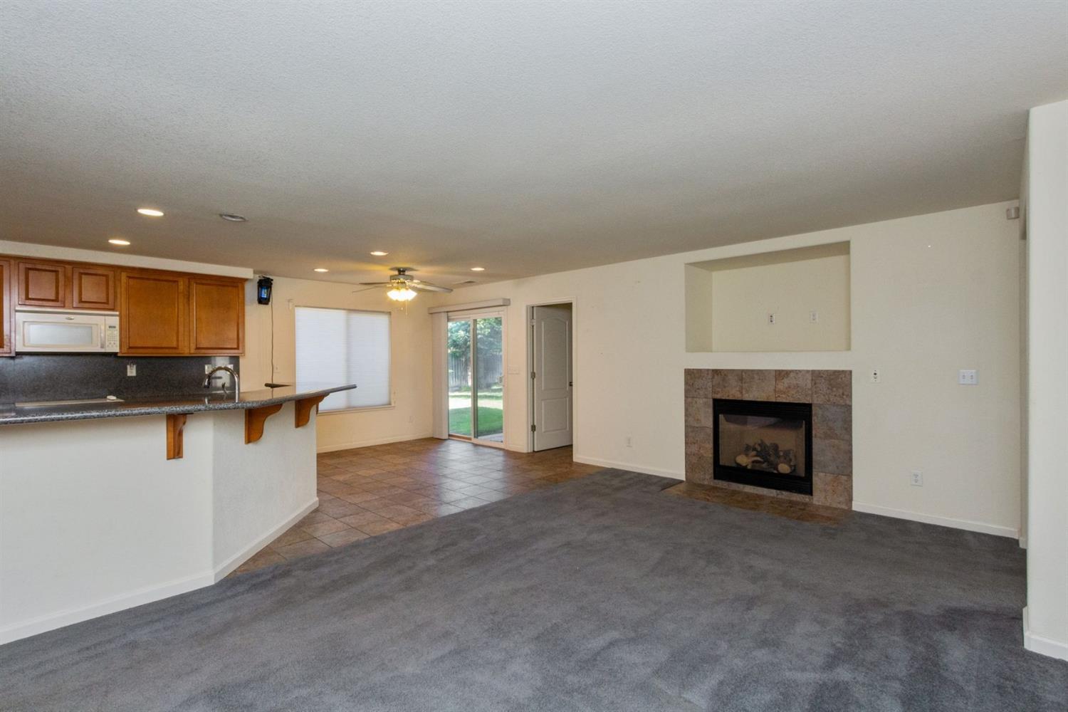 914 Pear Street Madera, CA 93638 - Photo 5 of 22