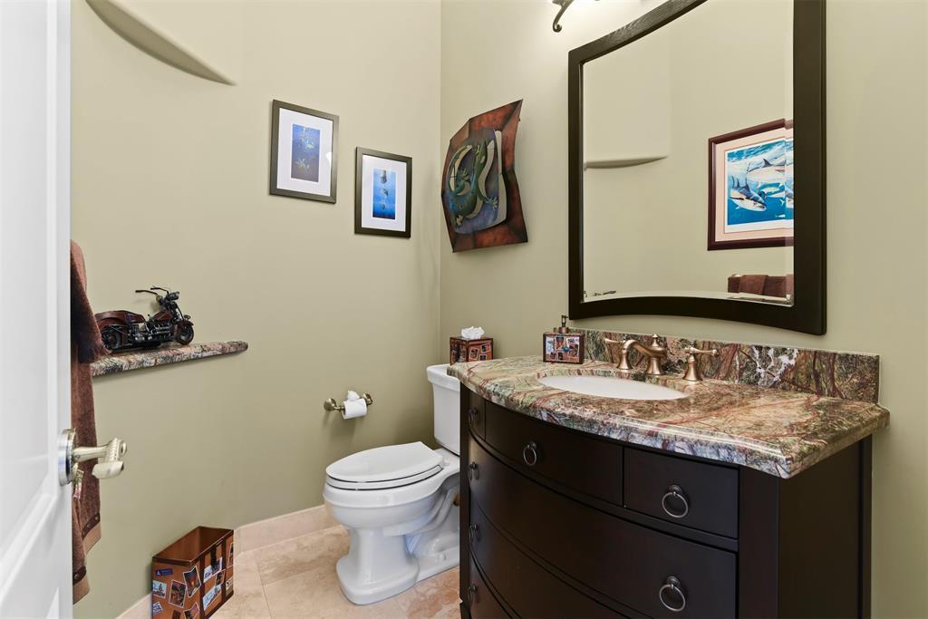 4431 Northeast 24th Avenue Lighthouse Point, FL 33064 - Photo 15 of 40 36