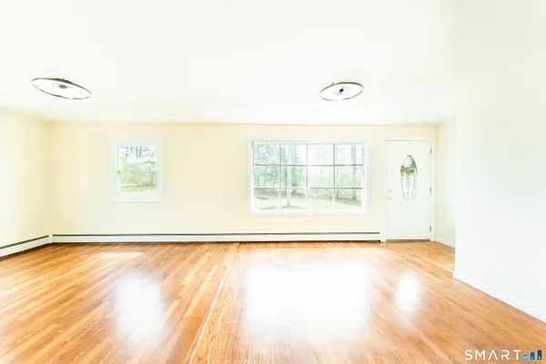 $374,999 | 178 Darby Road, Brooklyn, CT 06234