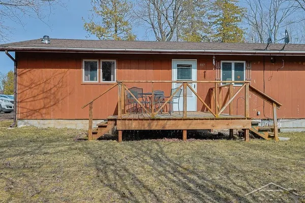 $194,900 | 107 South Marley Street, St. Ignace, MI 49781