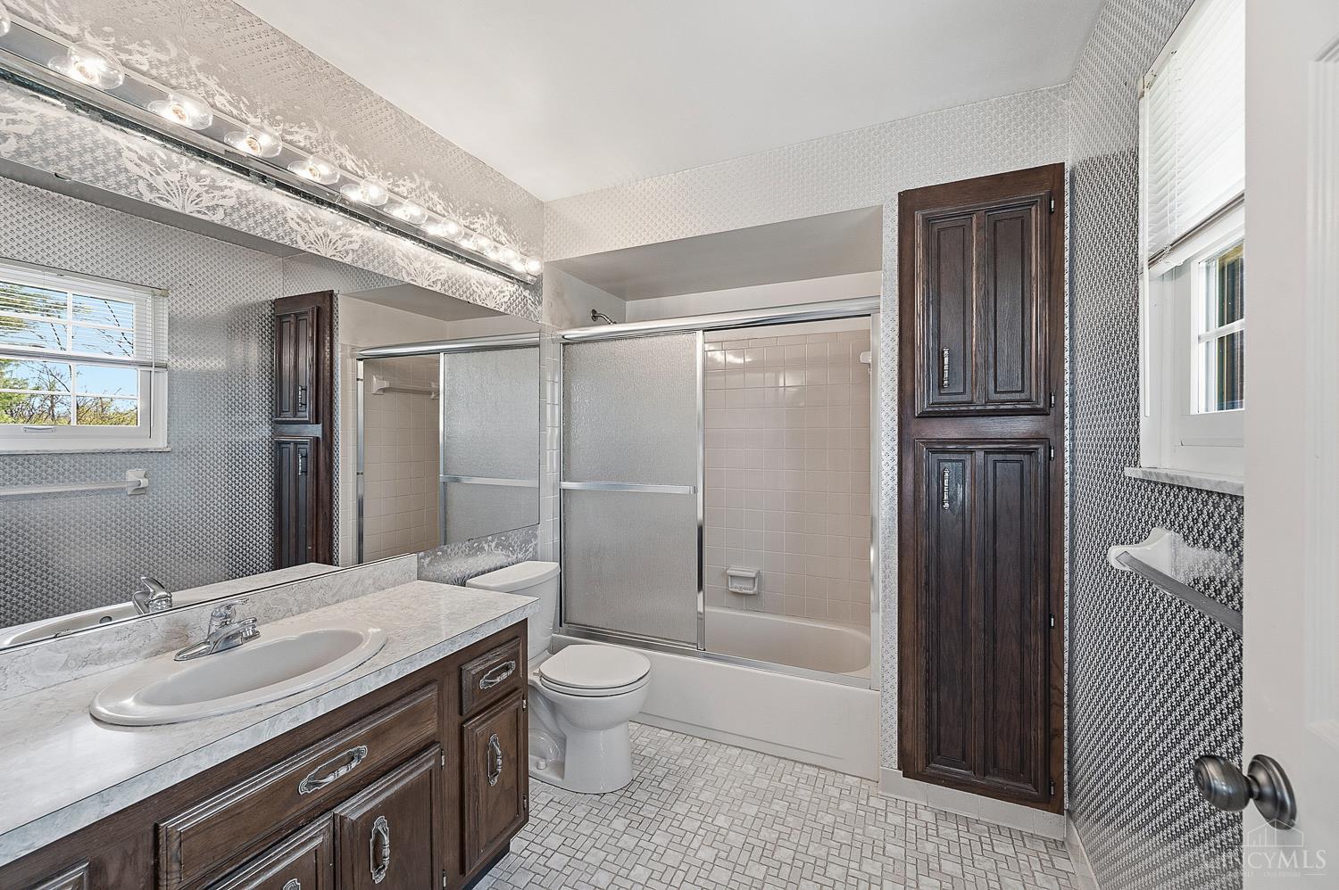 7999 Dimmick Road West Chester, OH 45241 - Photo 35 of 76