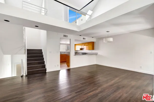 $6,250 | 811 21st Street, Unit 2, Santa Monica, CA 90403