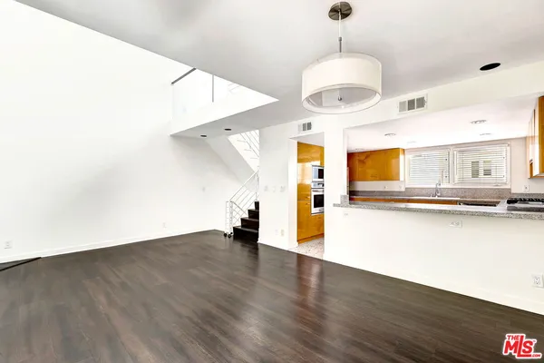 $6,250 | 811 21st Street, Unit 2, Santa Monica, CA 90403