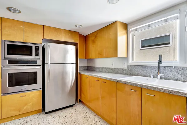 $6,250 | 811 21st Street, Unit 2, Santa Monica, CA 90403
