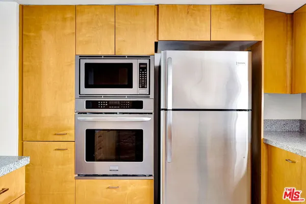 $6,250 | 811 21st Street, Unit 2, Santa Monica, CA 90403