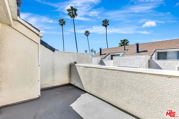 $6,250 | 811 21st Street, Unit 2, Santa Monica, CA 90403