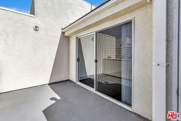 $6,250 | 811 21st Street, Unit 2, Santa Monica, CA 90403