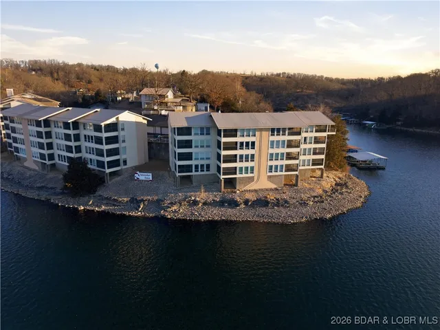 $270,000 | 56 Branch Road, Unit 114, Lake Ozark, MO 65049