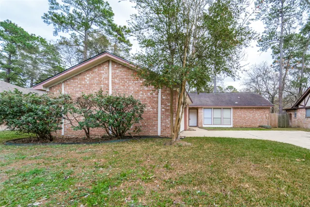 $1,950 | 15114 Forest Lodge Drive, Houston, TX 77070