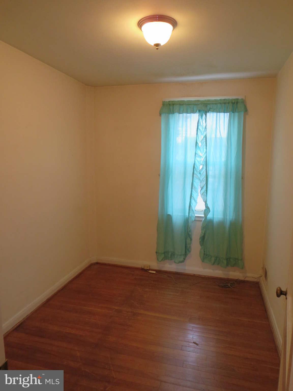 1534 Doolittle Road Baltimore, MD 21221 - Photo 7 of 17 Bedroom 3