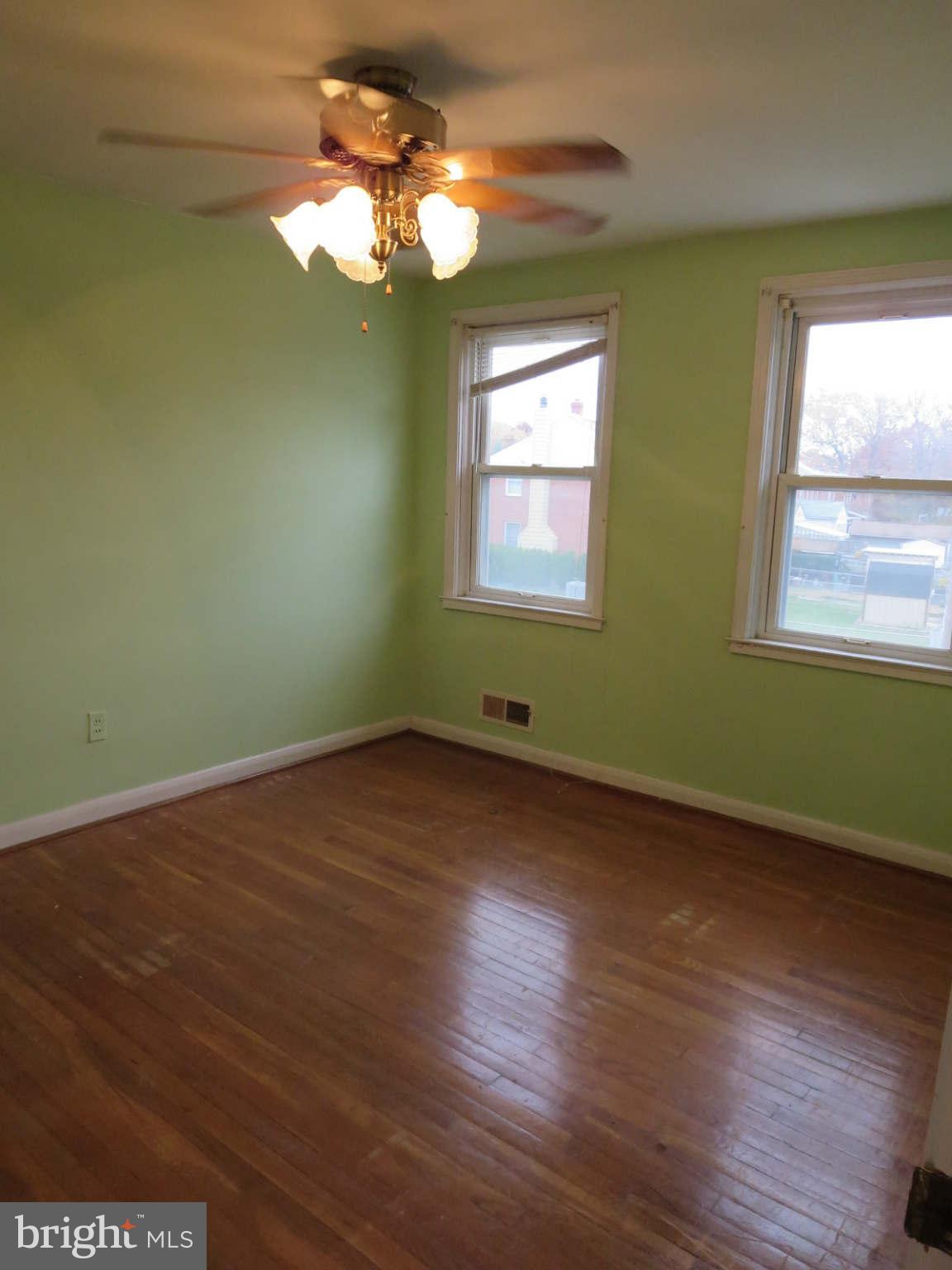 1534 Doolittle Road Baltimore, MD 21221 - Photo 8 of 17 Bedroom (Master)