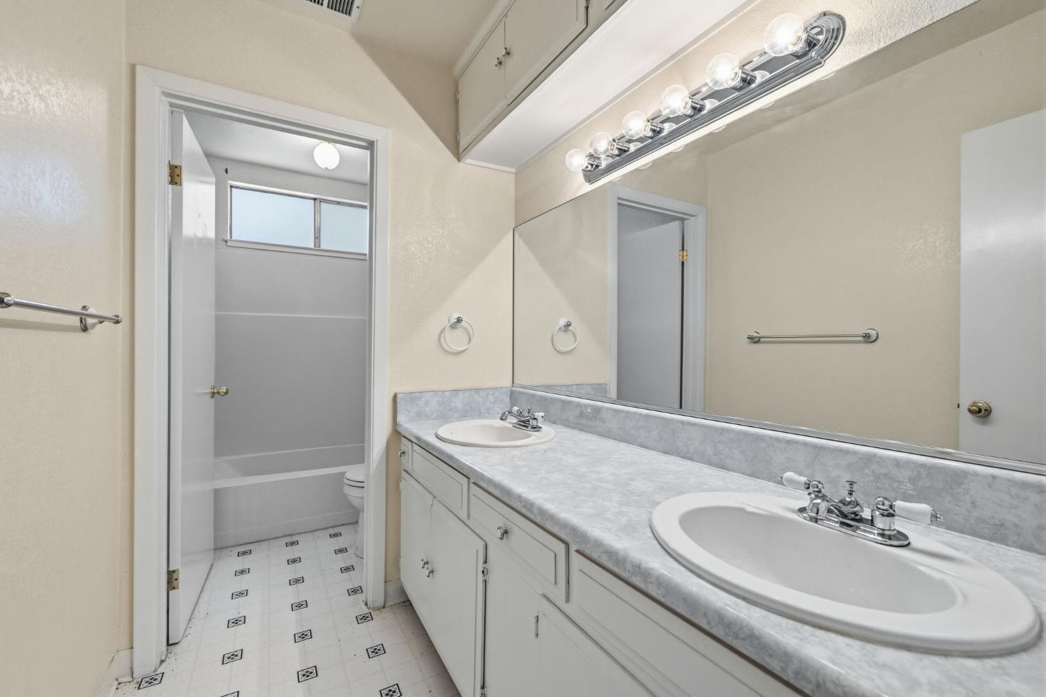 19424 Ferretti Road Groveland, CA 95321 - Photo 15 of 32