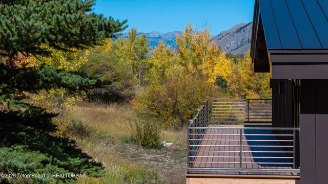 $9,750,000 | 1325 Munger Mountain Road, Jackson, WY 83001