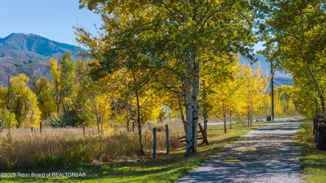 $9,750,000 | 1325 Munger Mountain Road, Jackson, WY 83001