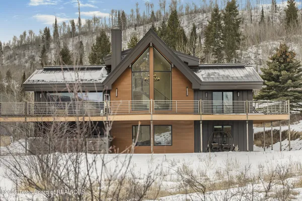 $9,750,000 | 1325 Munger Mountain Road, Jackson, WY 83001