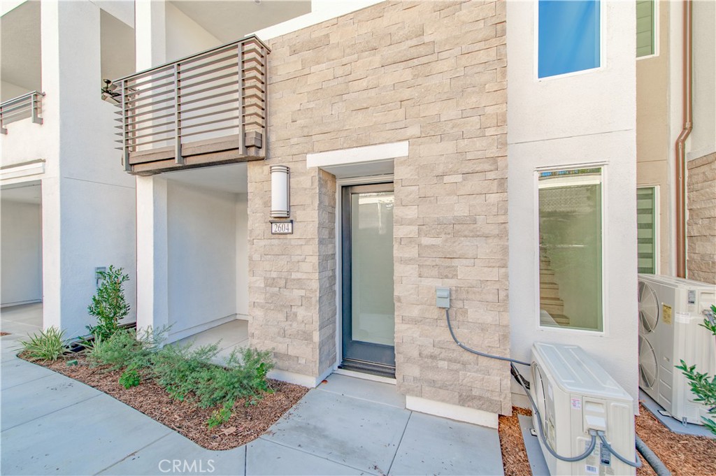 2604 Everly Drive San Diego, CA 92108 - Photo 2 of 33