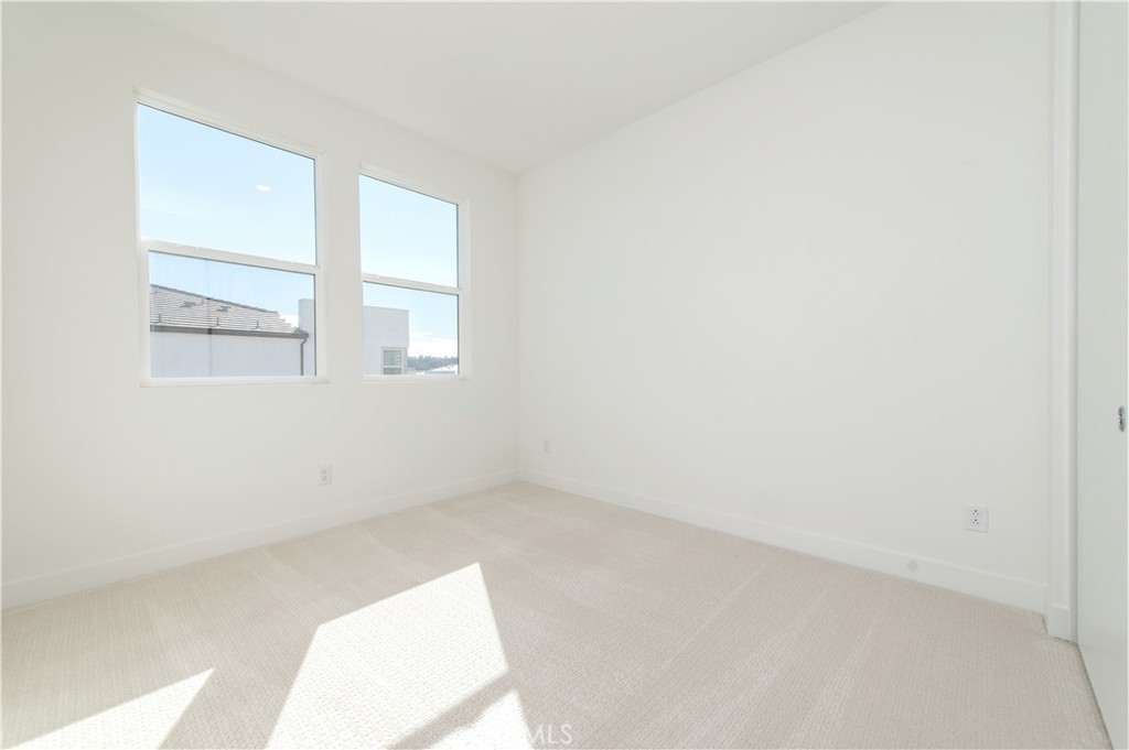 2604 Everly Drive San Diego, CA 92108 - Photo 25 of 33 an empty room with windows
