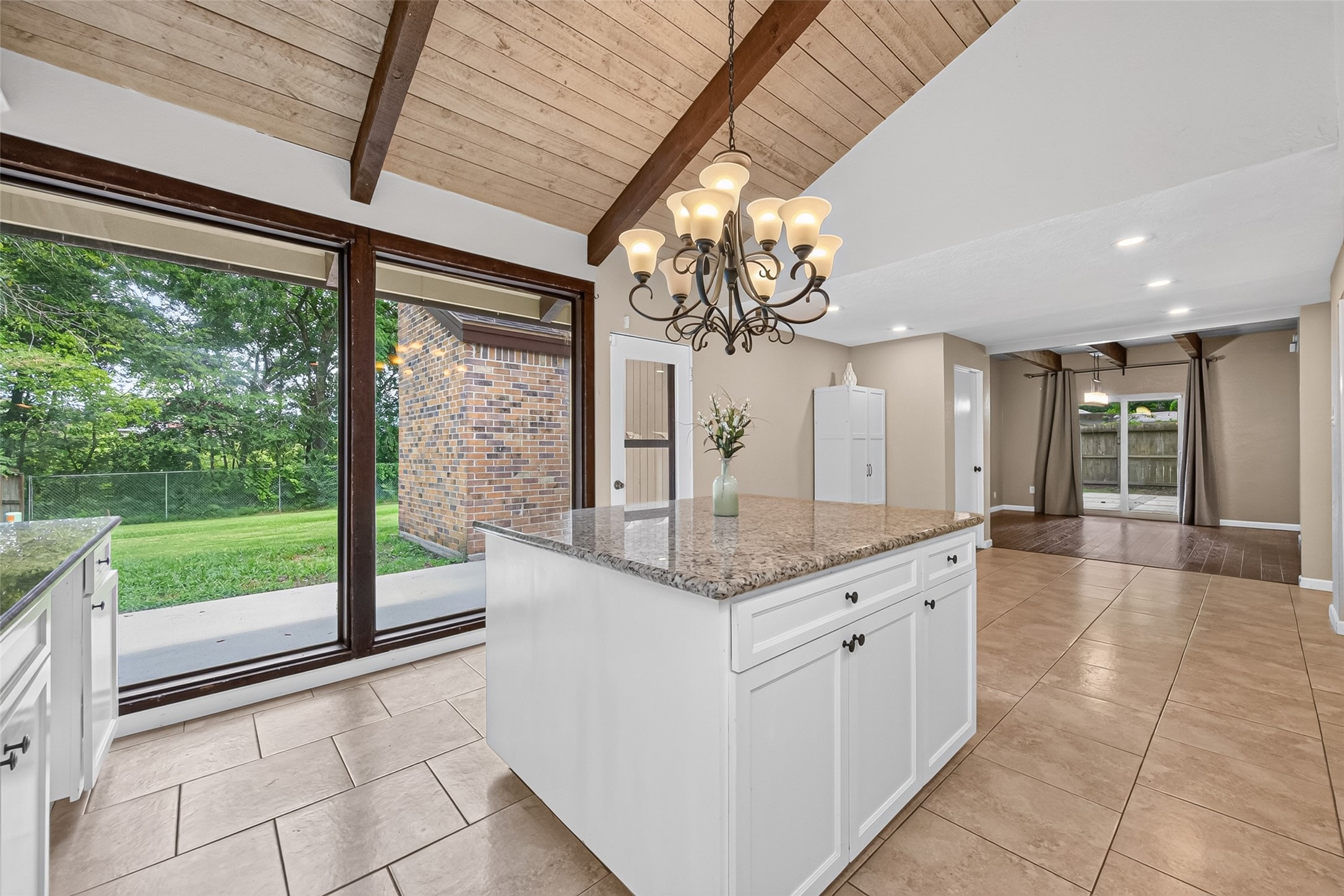 23610 Creekview Drive Spring, TX 77389 - Photo 14 of 43