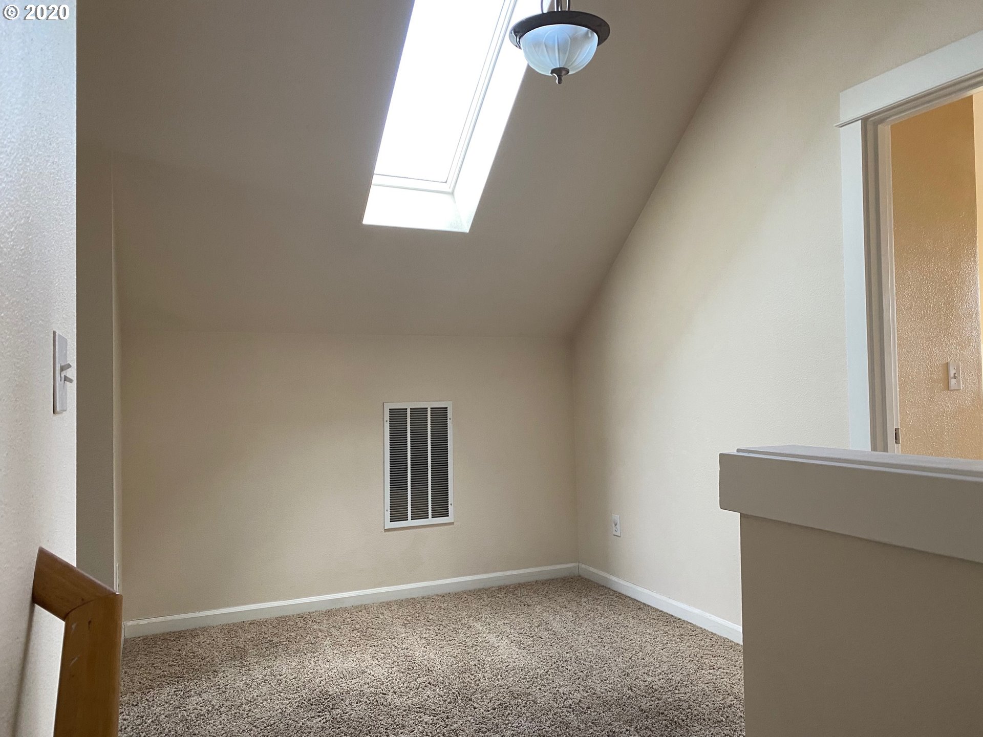 485 South 32nd Street Springfield, OR 97478 - Photo 12 of 22
