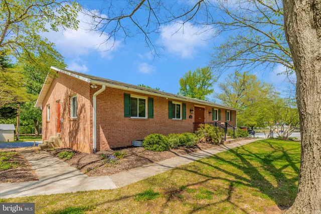 $689,900 | 6806 Hawes Court, Frederick, MD 21702