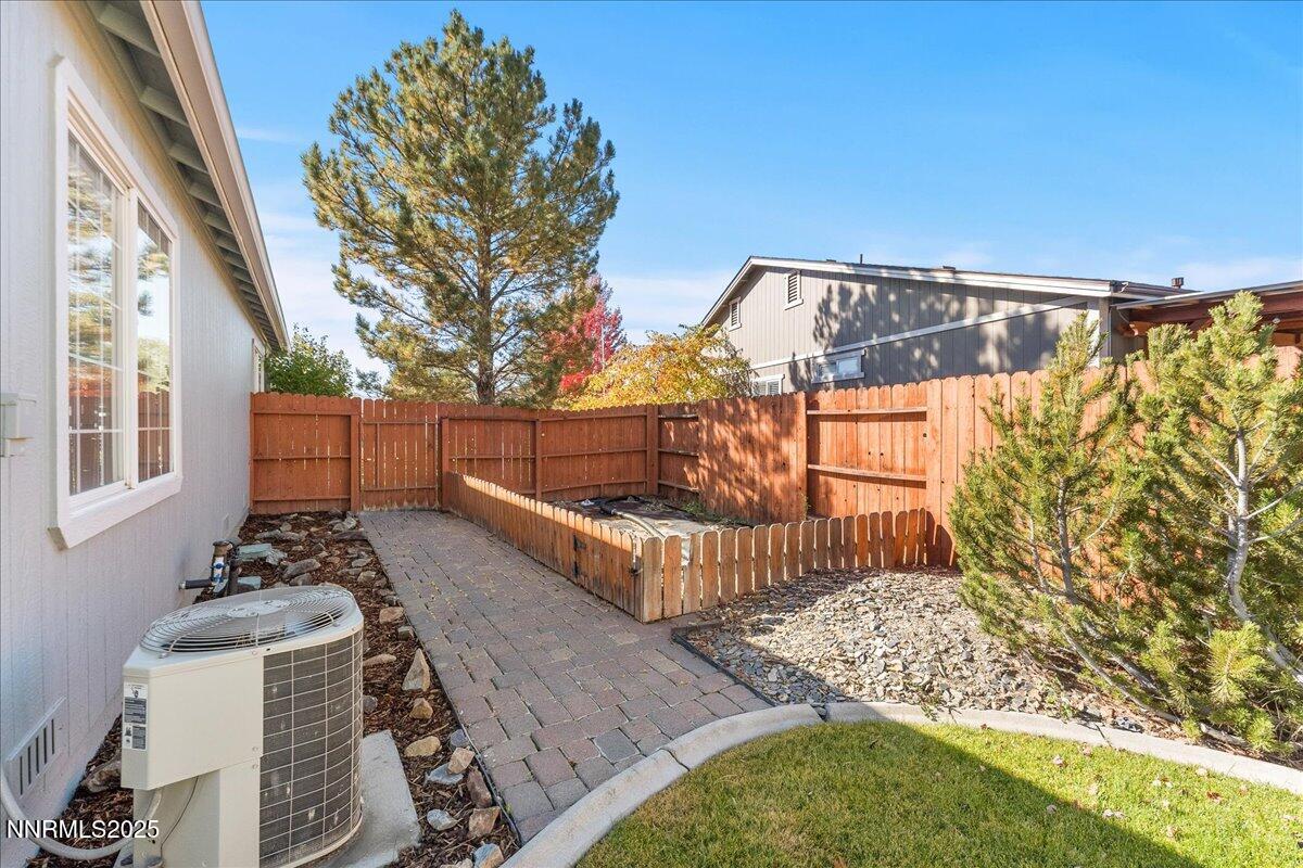 18119 Cherryleaf Court Reno, NV 89508 - Photo 12 of 36 43-18119 Cherryleaf Court Reno NV 89508