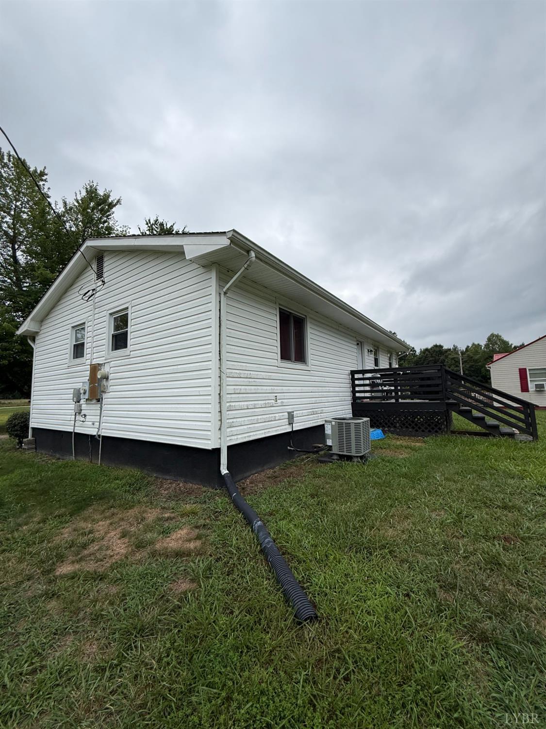 1197 Straightstone Road Gretna, VA 24557 - Photo 6 of 22 Gallery Image 6