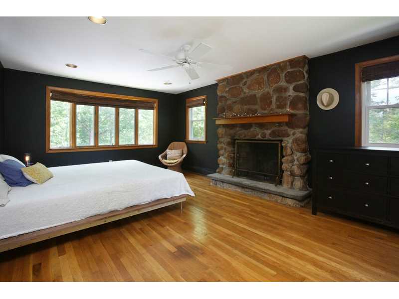 297 Old River Road Lincoln, RI 02865 - Photo 4 of 17 Master Bedroom.