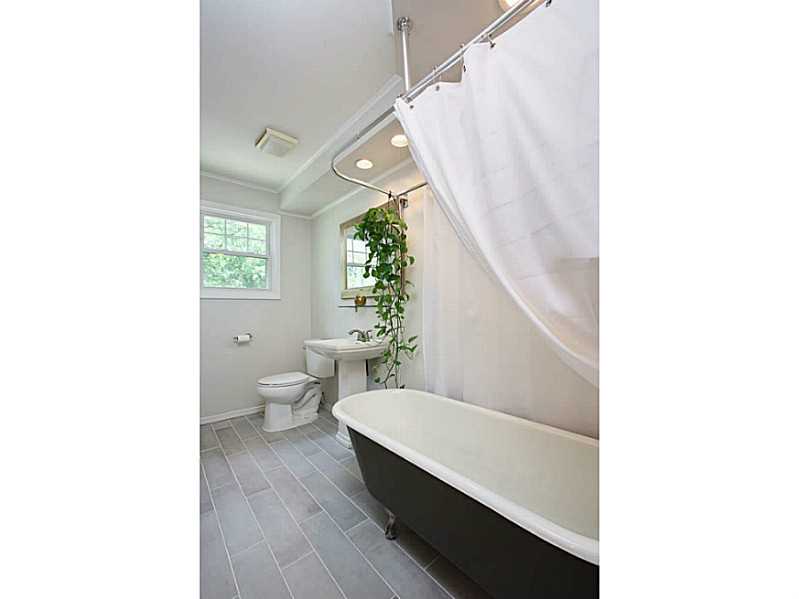 297 Old River Road Lincoln, RI 02865 - Photo 5 of 17 Master Bath/Spa.