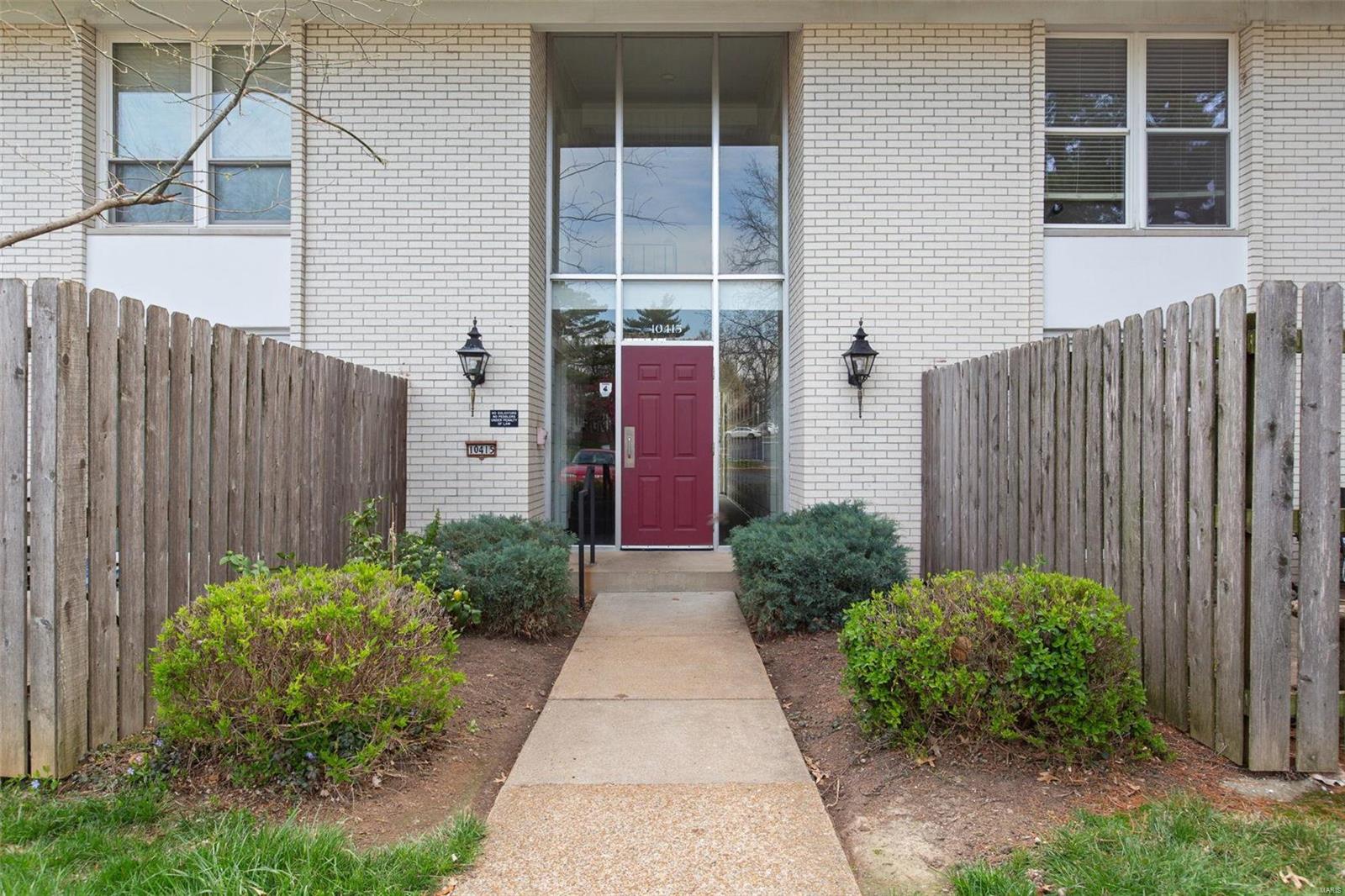 10415 Briarbend Drive, Unit 2 St. Louis, MO 63146 - Photo 2 of 22