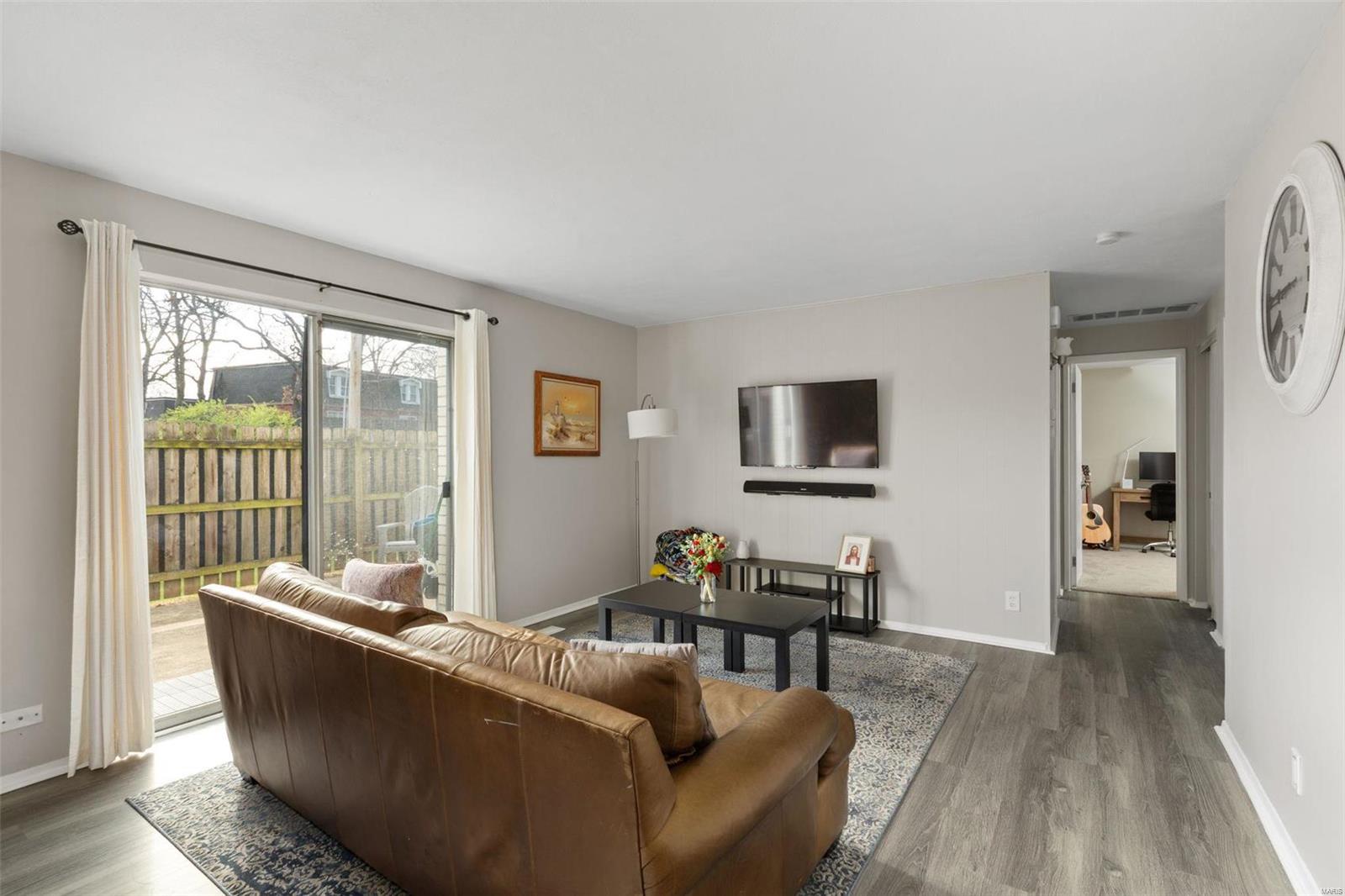 10415 Briarbend Drive, Unit 2 St. Louis, MO 63146 - Photo 5 of 22