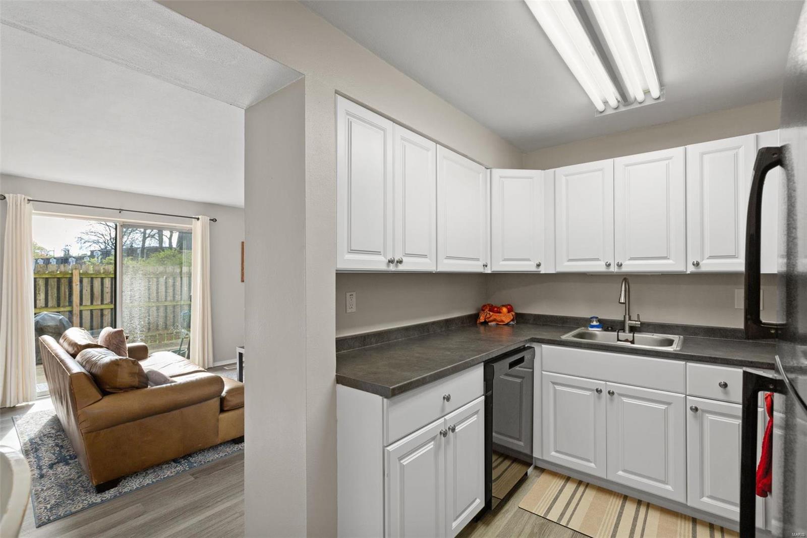 10415 Briarbend Drive, Unit 2 St. Louis, MO 63146 - Photo 6 of 22