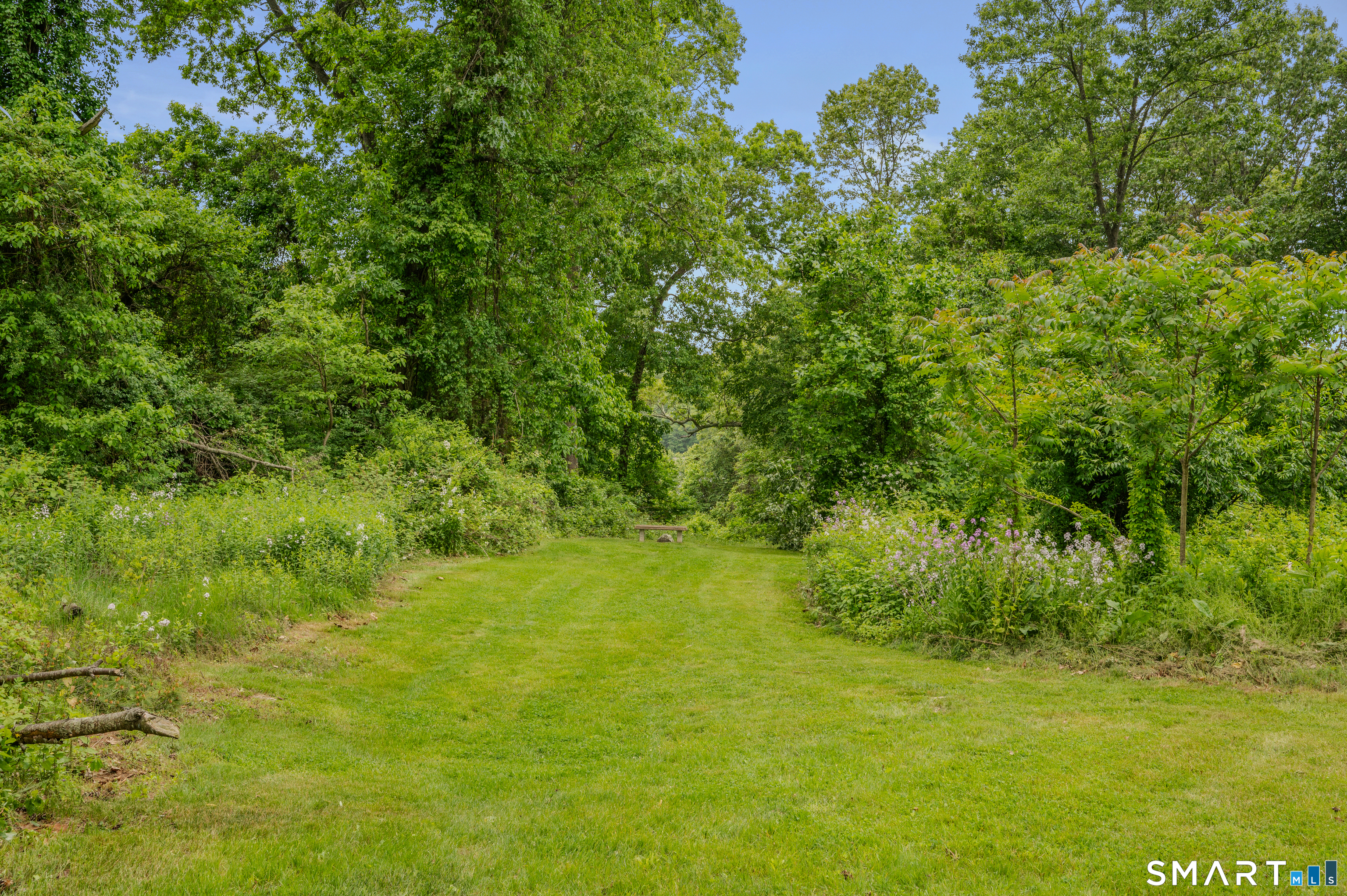 559 Old Laurel Hill Road Norwich, CT 06360 - Photo 10 of 36