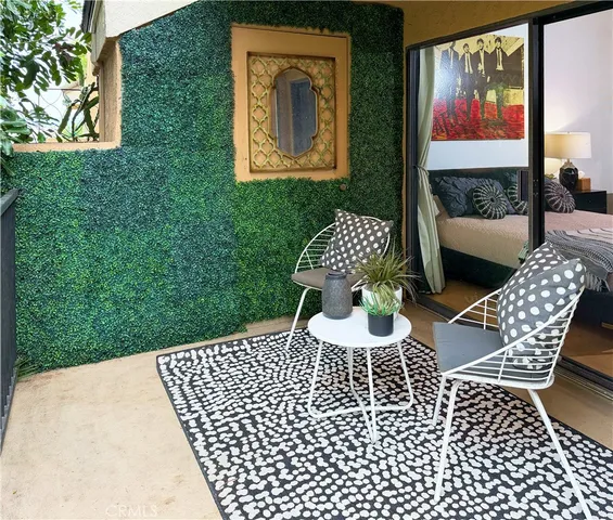 $699,900 | 7911 Woodlake Drive, Unit 76, Huntington Beach, CA 92647