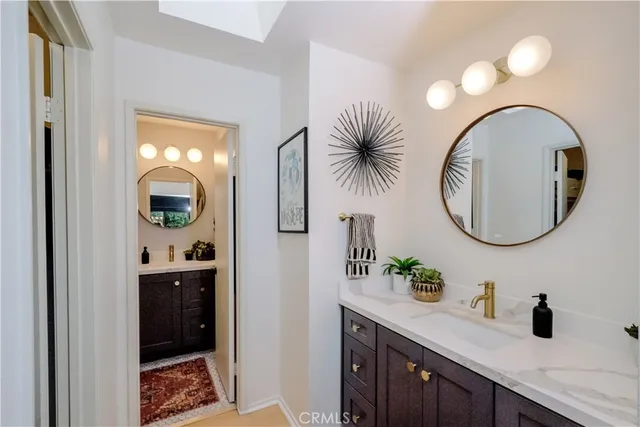 $699,900 | 7911 Woodlake Drive, Unit 76, Huntington Beach, CA 92647