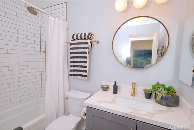 $699,900 | 7911 Woodlake Drive, Unit 76, Huntington Beach, CA 92647