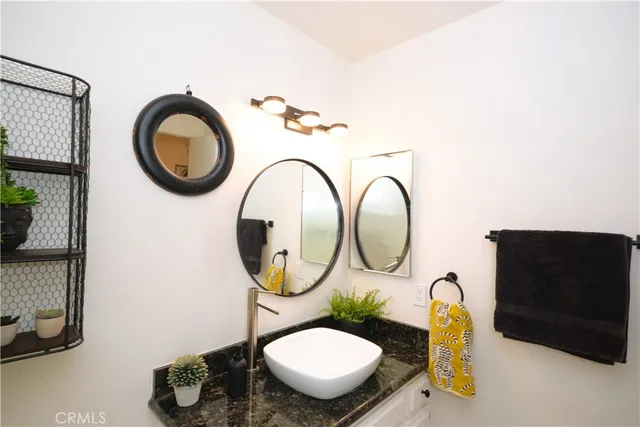 $699,900 | 7911 Woodlake Drive, Unit 76, Huntington Beach, CA 92647