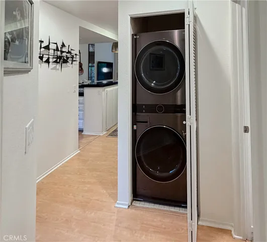 $699,900 | 7911 Woodlake Drive, Unit 76, Huntington Beach, CA 92647