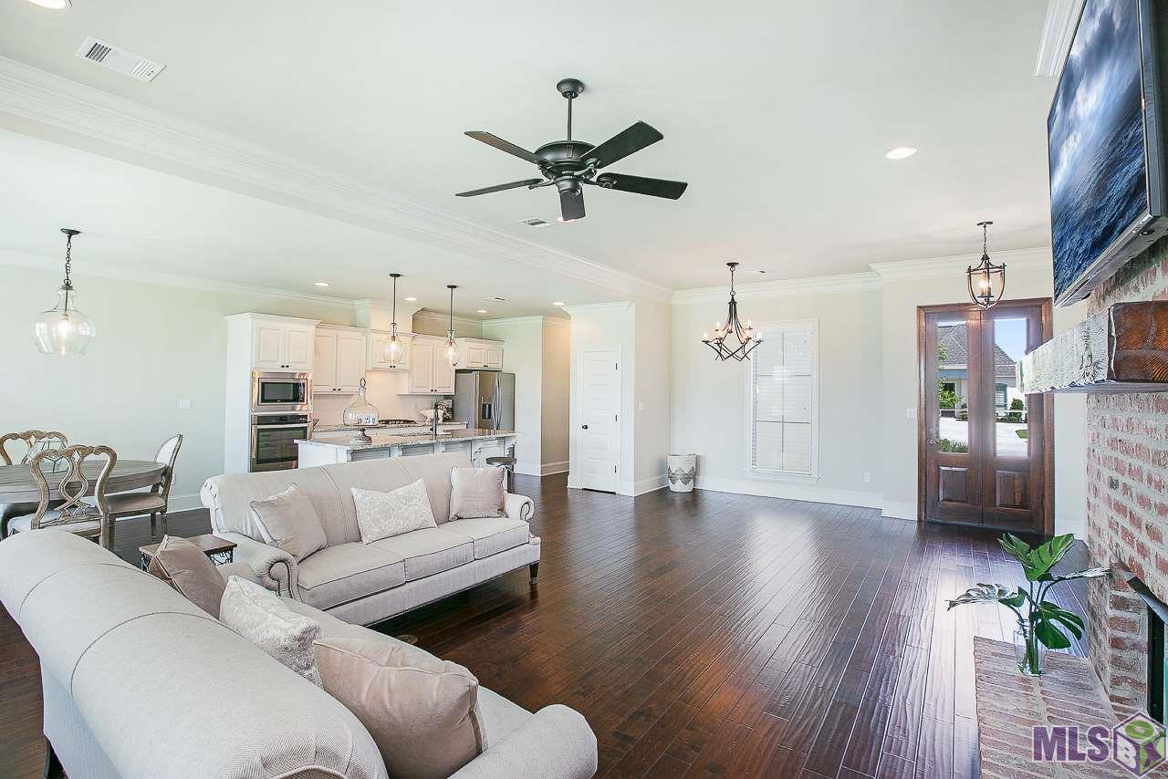 526 Portula Avenue Baton Rouge, LA 70820 - Photo 3 of 32 Gallery Image 3