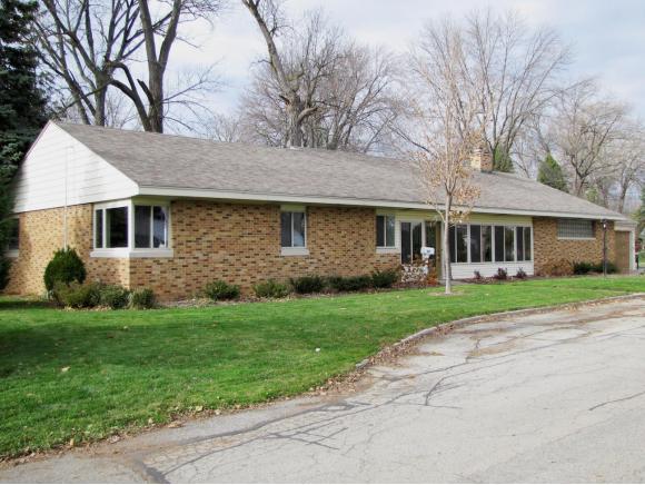 21 Hycrest Court Appleton, WI 54914 - Photo 1 of 1