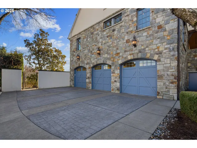 $4,250,000 | 11859 South Riverwood Road, Portland, OR 97219