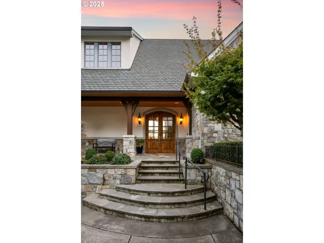$4,250,000 | 11859 South Riverwood Road, Portland, OR 97219