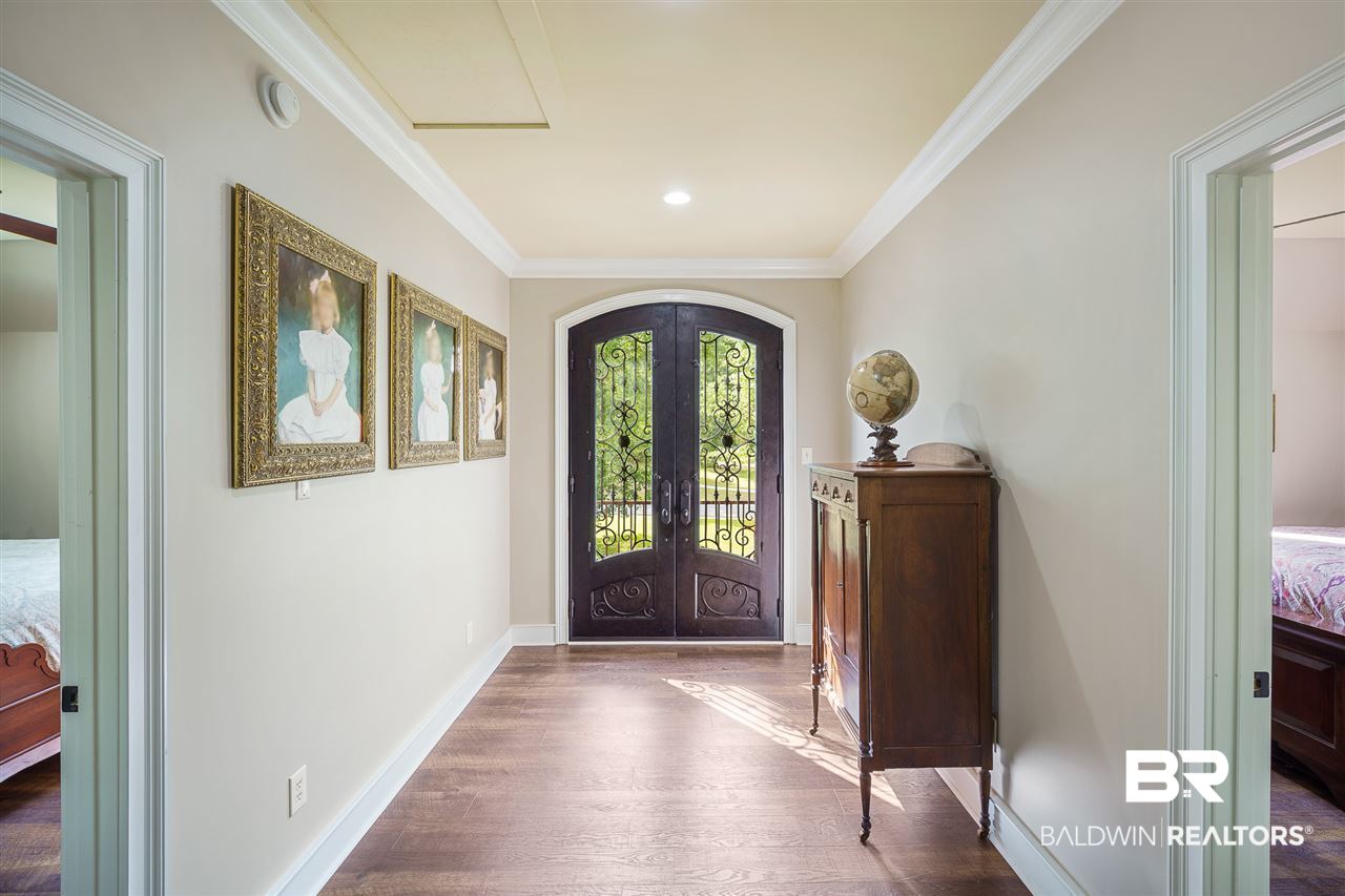 11171 Redfern Road Daphne, AL 36526 - Photo 25 of 50 2nd Floor Hallway