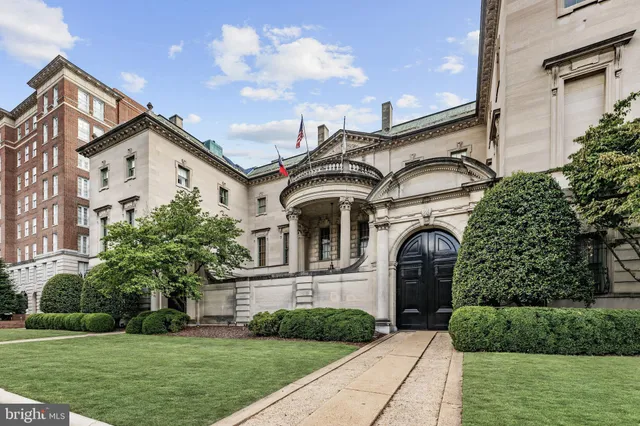 a view of entrance gate of house and stairs