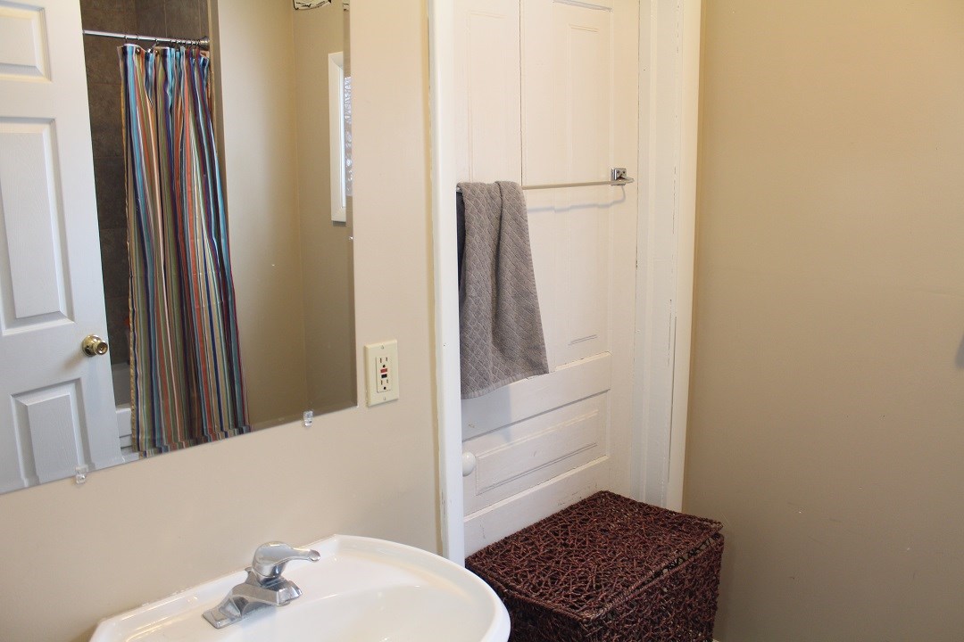 3483 East River Road Mount Pleasant, MI 48858 - Photo 13 of 25 1871141-12.JPG