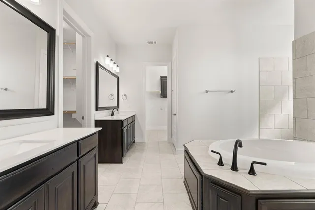 $639,900 | 6211 Cedar Elm Road, Midlothian, TX 76065