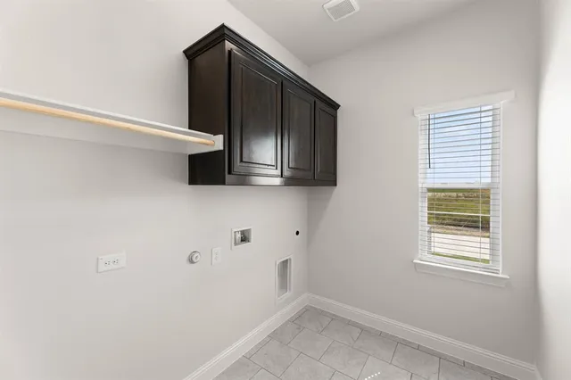 $639,900 | 6211 Cedar Elm Road, Midlothian, TX 76065